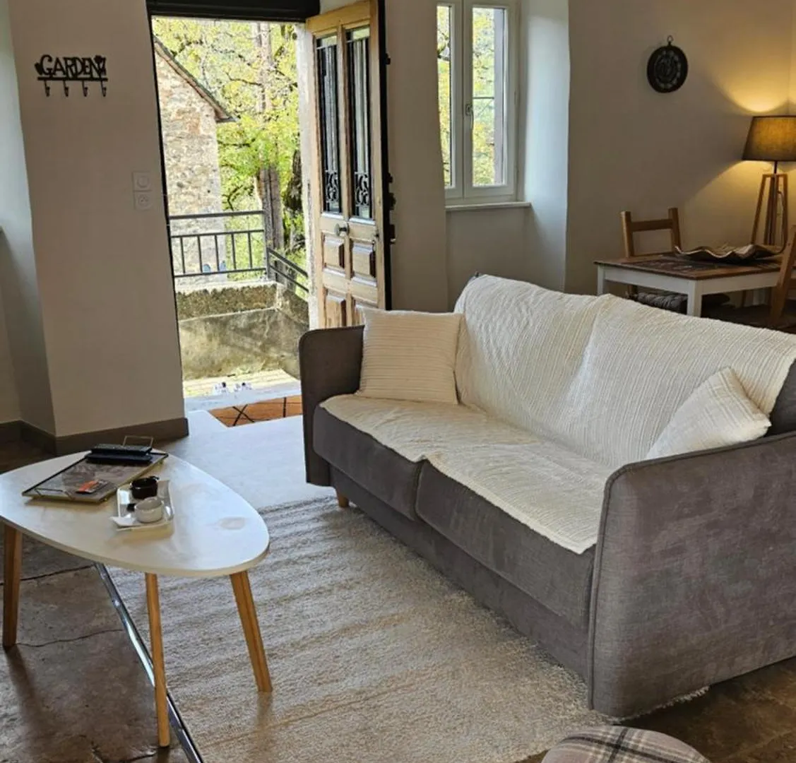Maison La Doucette Et Son Exterieur Salles-la-Source Frankrig